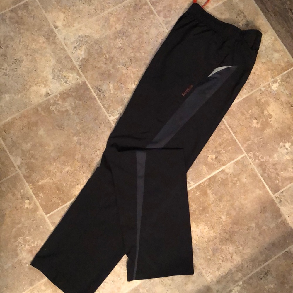Reebok men’s lightweight wick away athletic pants